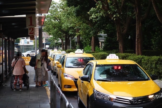 台湾タクシーの乗り方を解説